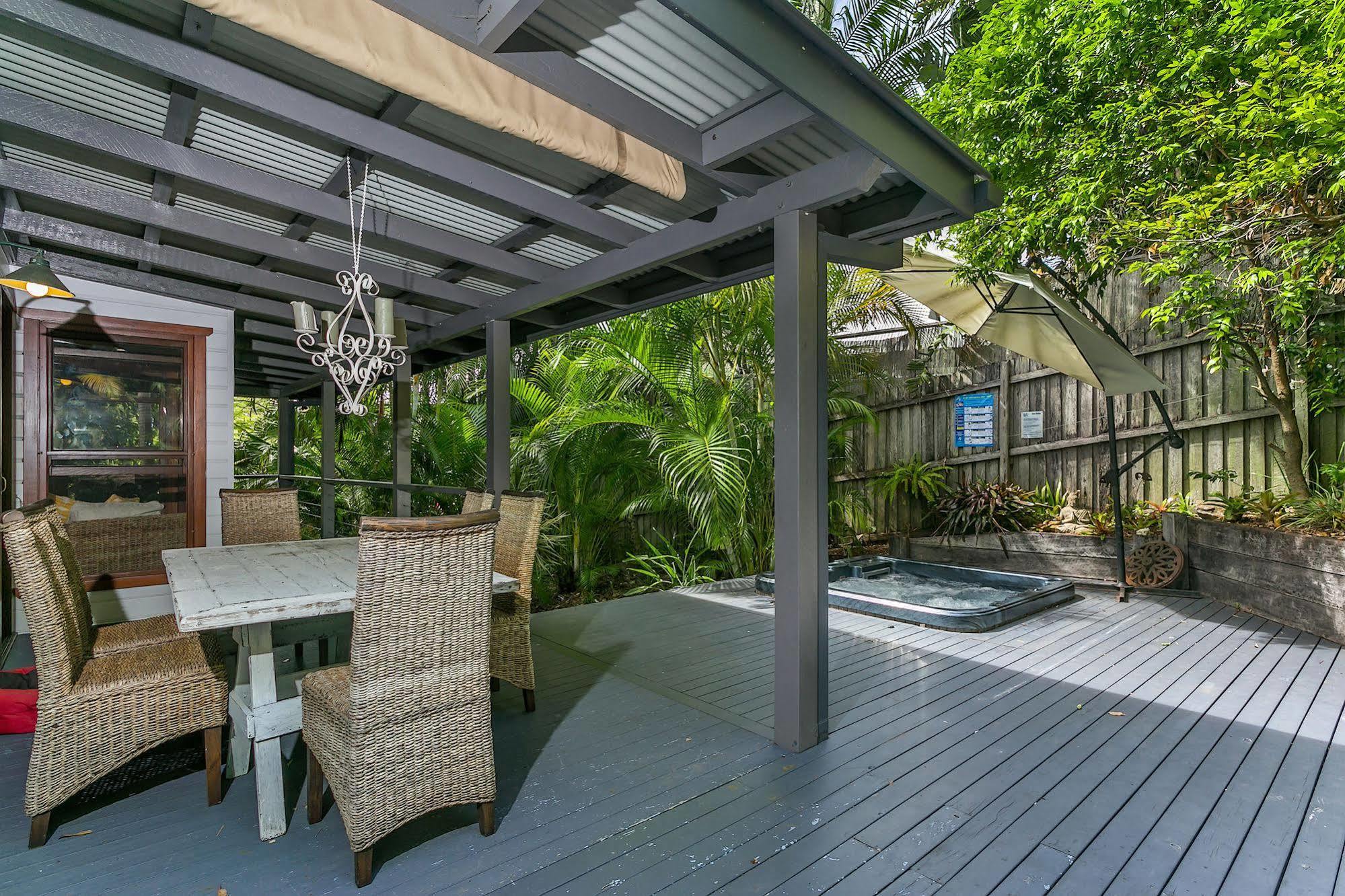 Bottlebrush Holiday home Byron Bay