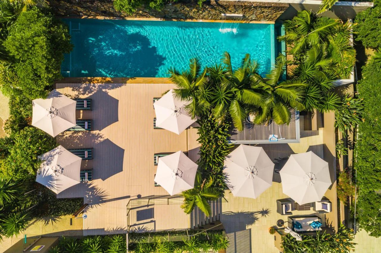 Bayview Beachfront Apartments, In Town Right On The 4*