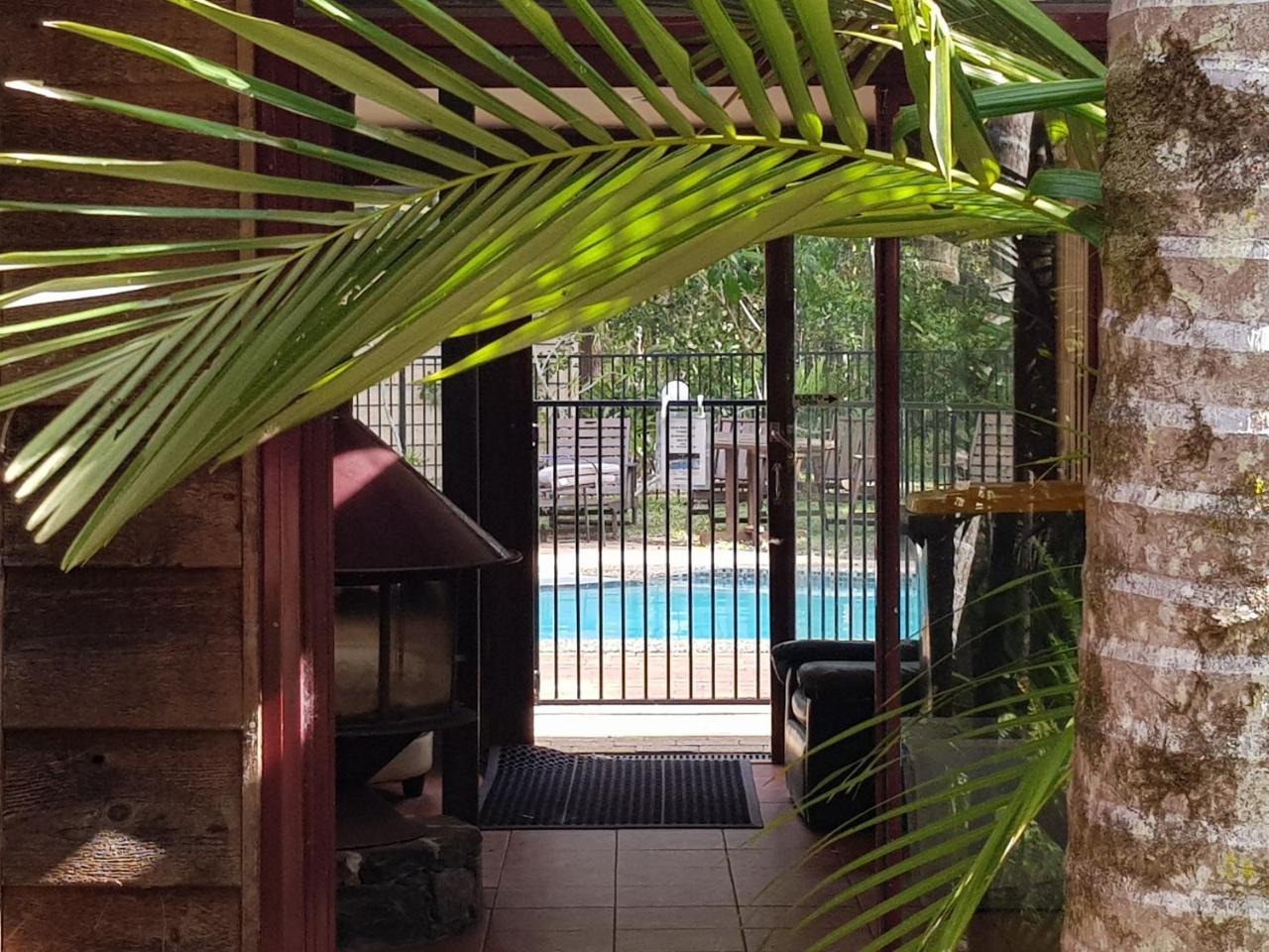 Resort Rainforest Byron Bay
