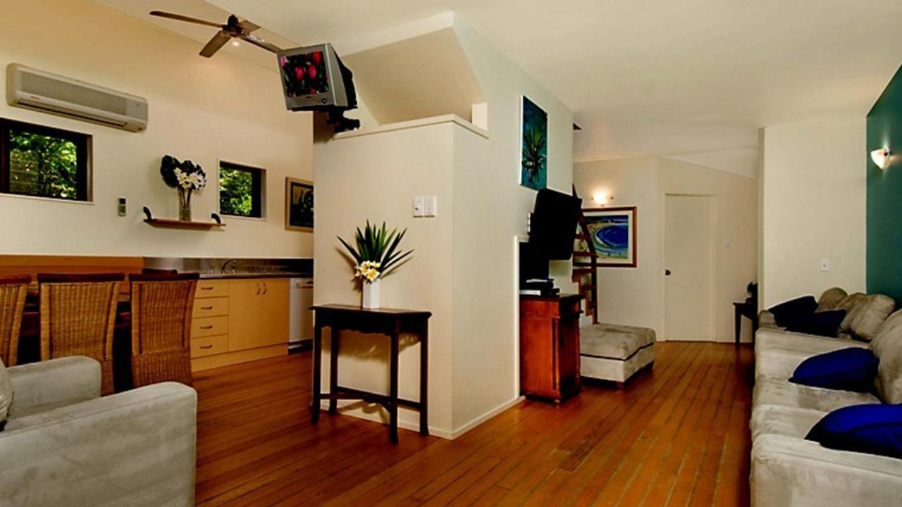 2b Manfred St - The Wave House Byron Bay