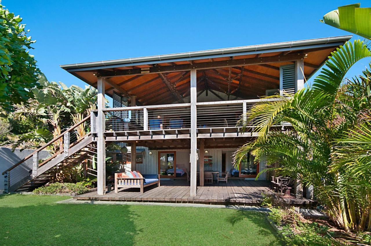 A Perfect - The Hawk At Wategos * Byron Bay