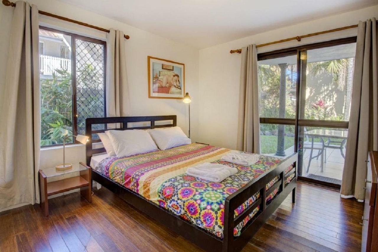 Somerset One Apartamento