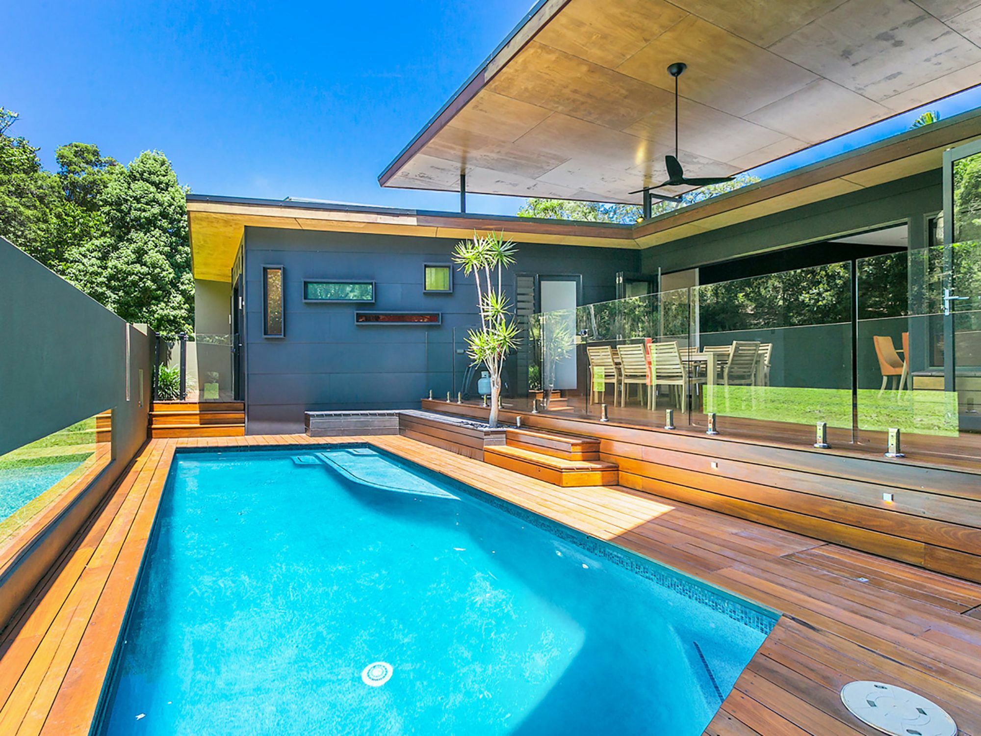 Seaview Sanctuary - Award Winning Architecture Villa *