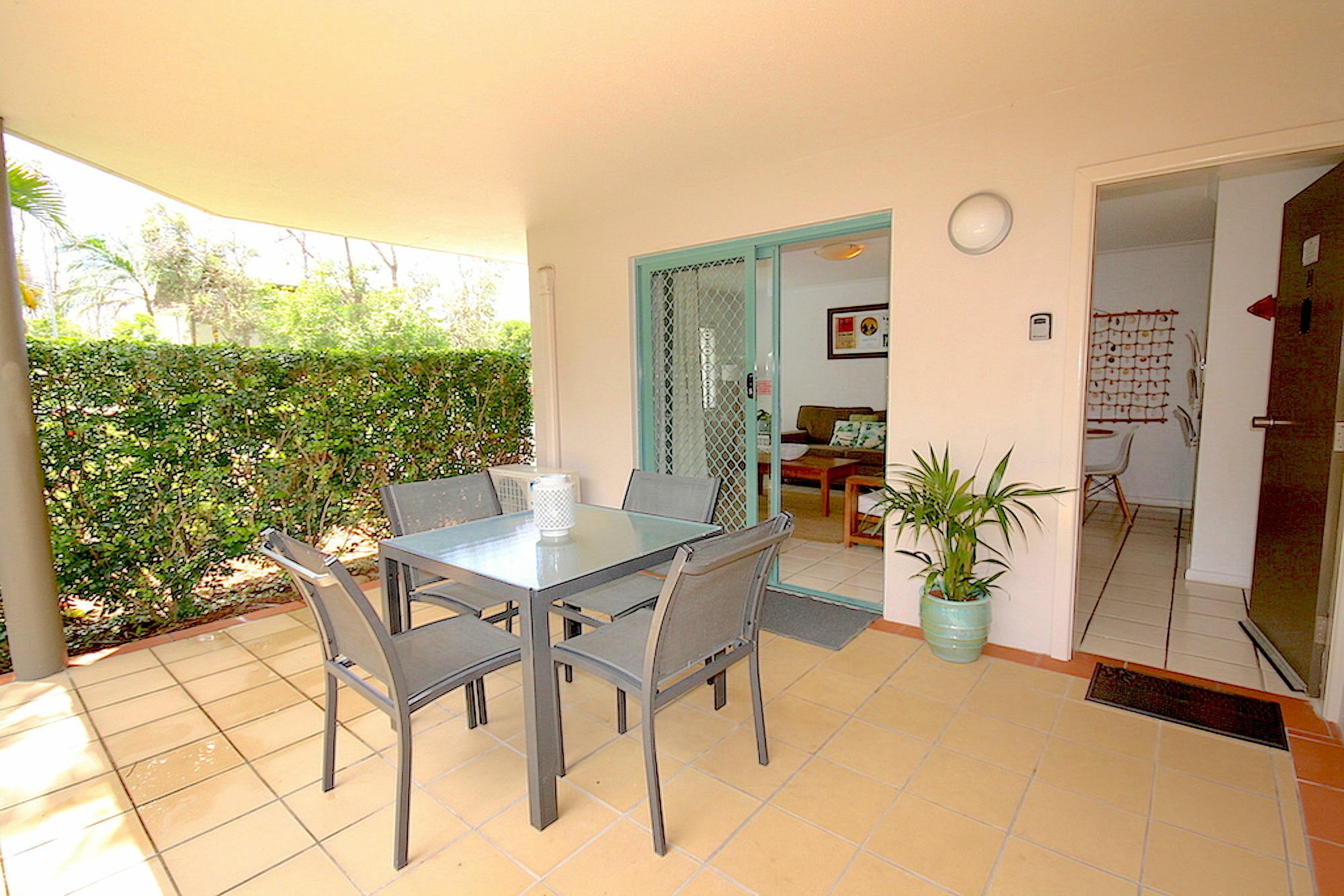 Cossies By The Sea 4* Byron Bay
