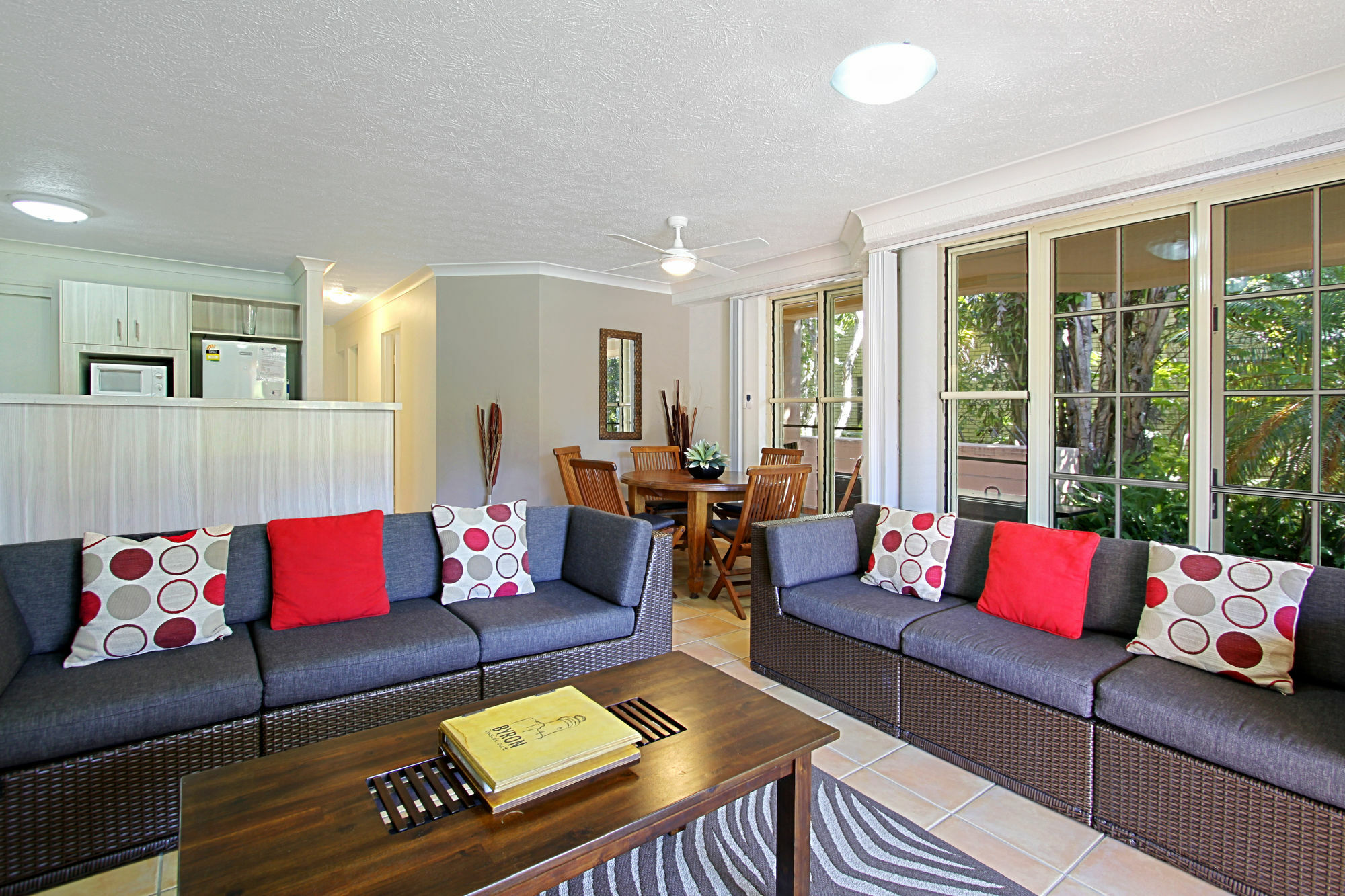 Sea Breeze On Main Aparthotel Byron Bay