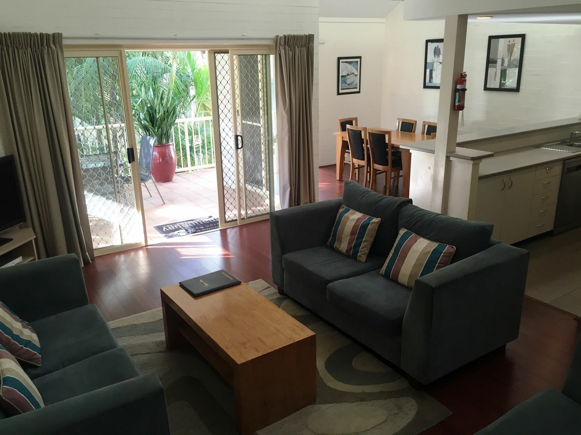 Mariner Bay Aparthotel 4*