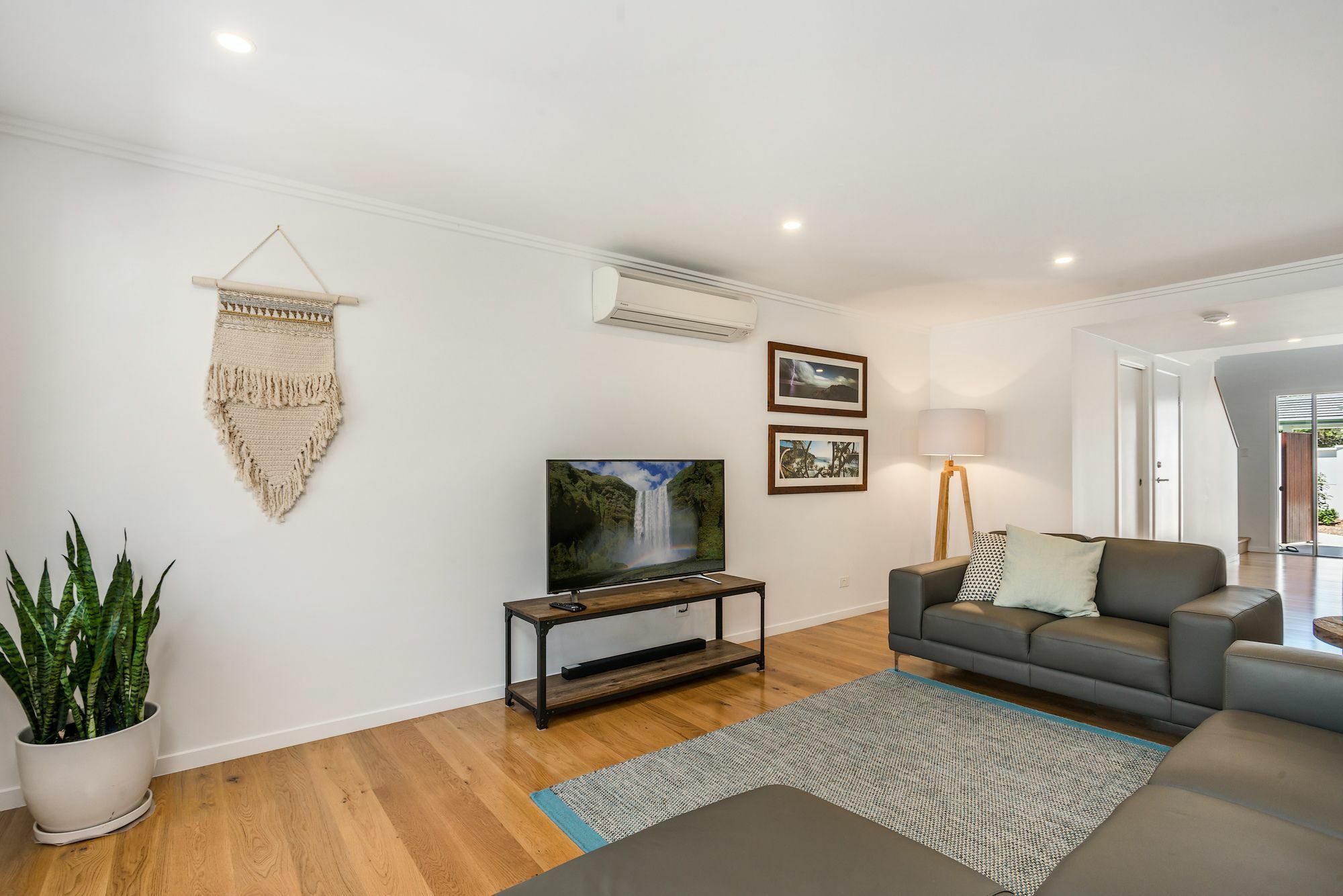 Ocean Walk Apartment