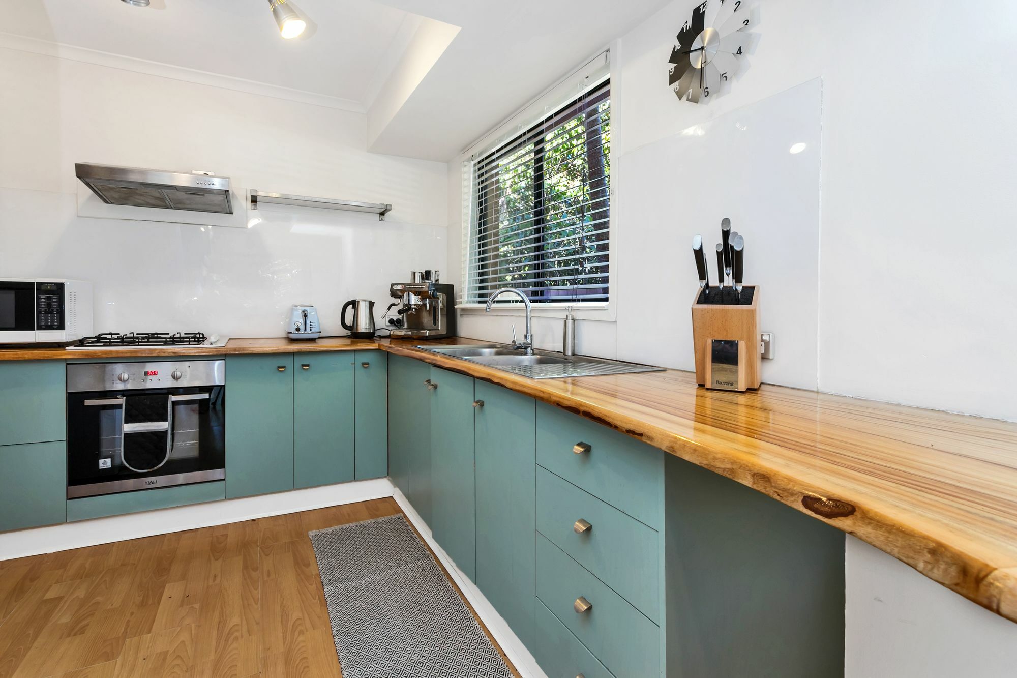 Mahogany Apartment