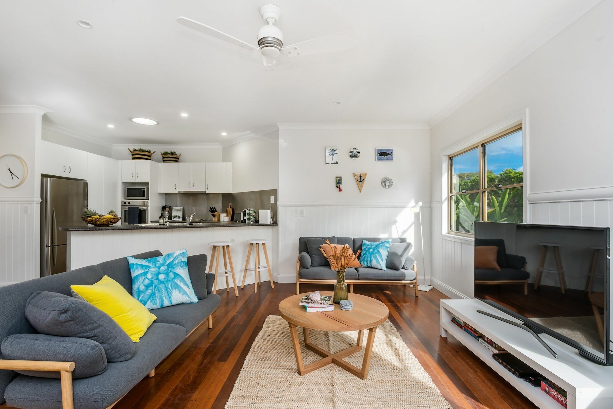 Barefoot Lane Byron Bay