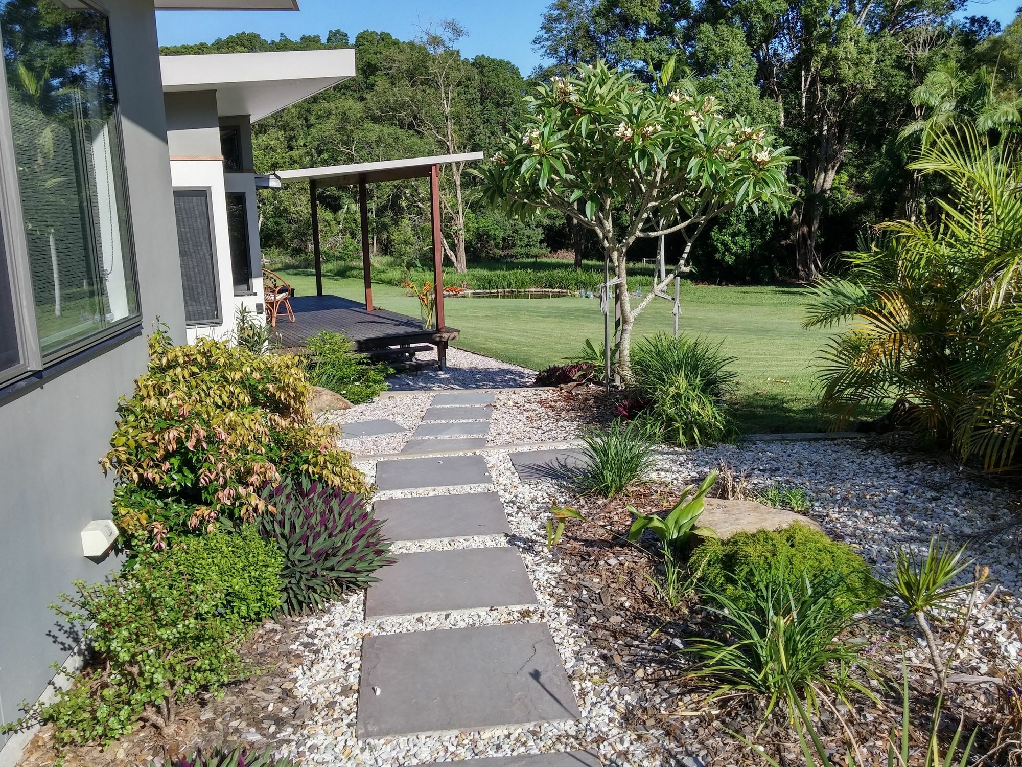 The Lily Pad At Apartment Byron Bay