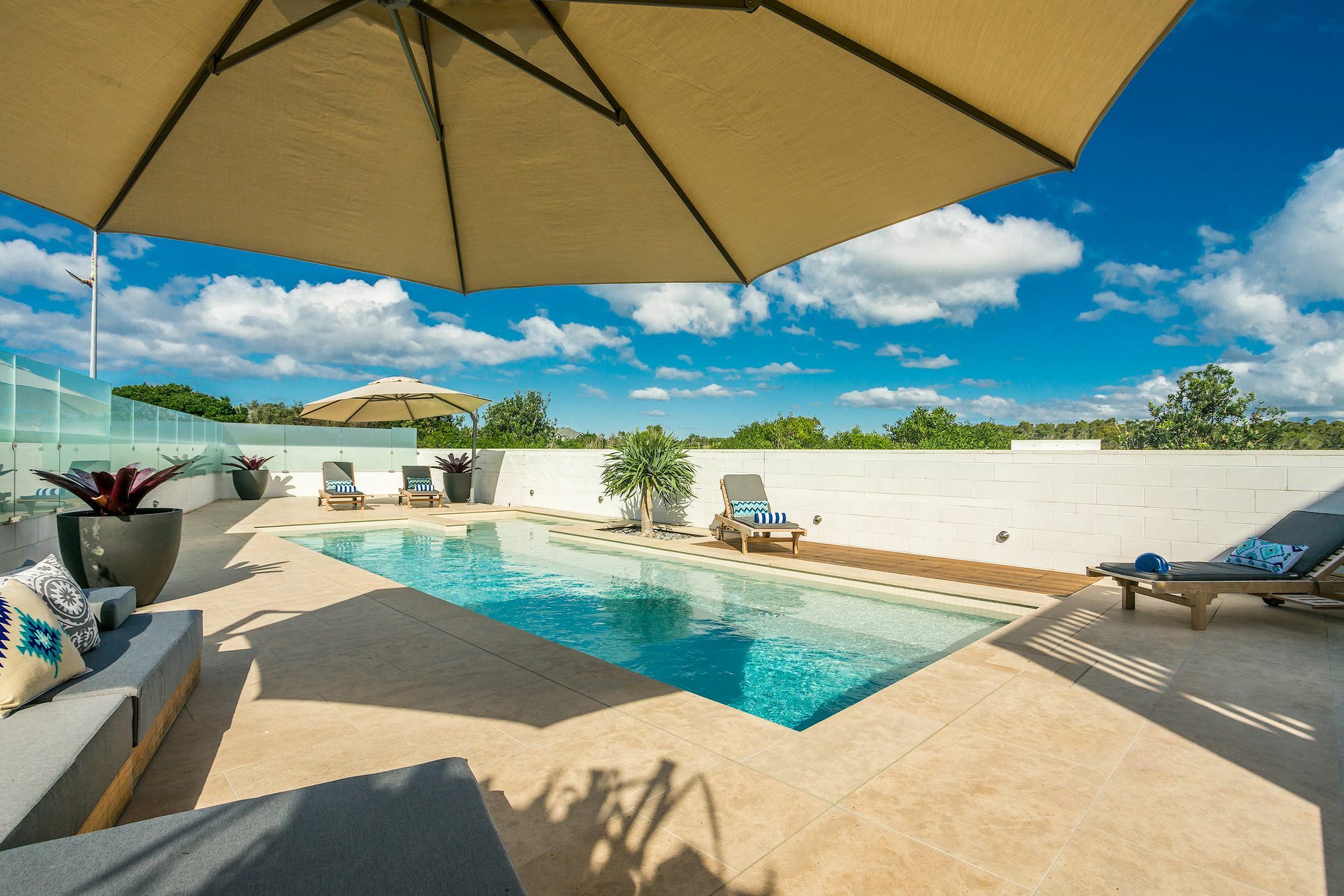 A Perfect - Bluewater House Holiday home Byron Bay