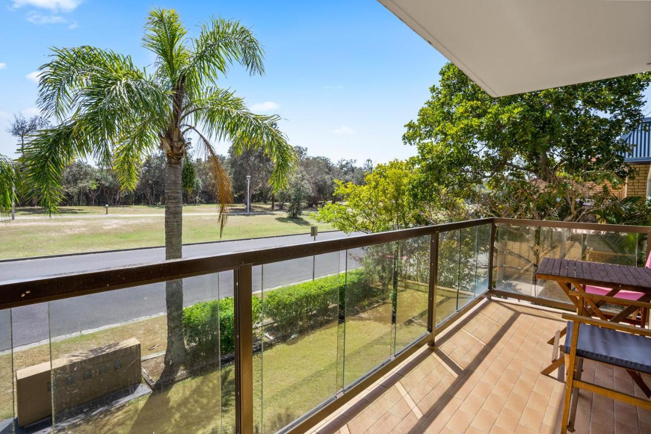 2/56 Lawson Street@clarkes *