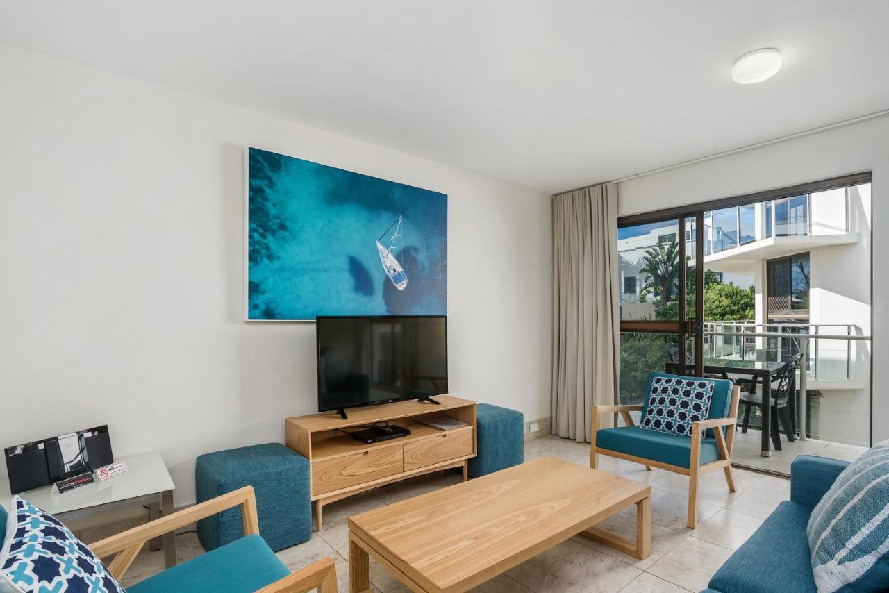 Bayview Beachfront Apartments, In Town Right On The 4* Byron Bay