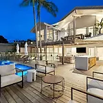Sway - Stunning 5 Bedroom Beach House With Pool