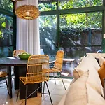 Palm Villa