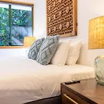 Palm Villa