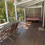 18 Seaview Street