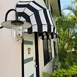 Monterey Beach House - Direct Beach Access & Plunge Pool