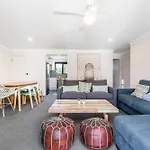 Byron Bay Accom Unit 3 5-9 Somerset Street - Summer Central