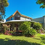 Fuller Holidays - Maluco - Beach House Belongil