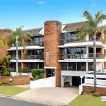 Byron Pacific Apartments - On Clarkes Beach