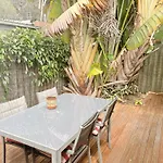 Byron Lakeside Holiday Apartments