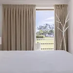 Main Beach Apartments