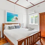 21 Carlyle Street - Central Byron Bay Holiday Home