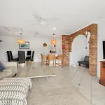 Byron Bay Accom Unit 6 70 Lawson Street - Atlantis