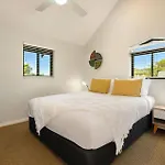 Byron Bay Beachfront Holiday Apartments Loft 11