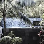 The Villas Of Byron