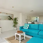 2 James Cook Apartments Holiday Rental