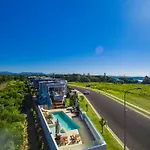 A Perfect Stay - Bluewater House
