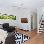 Jims Beach House 2