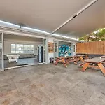 Nomads Byron Bay Backpackers