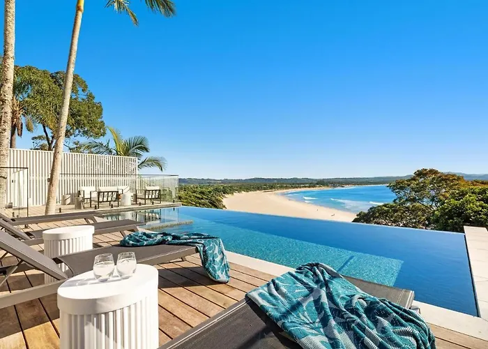 Sway - Stunning 5 Bedroom Beach House With Pool