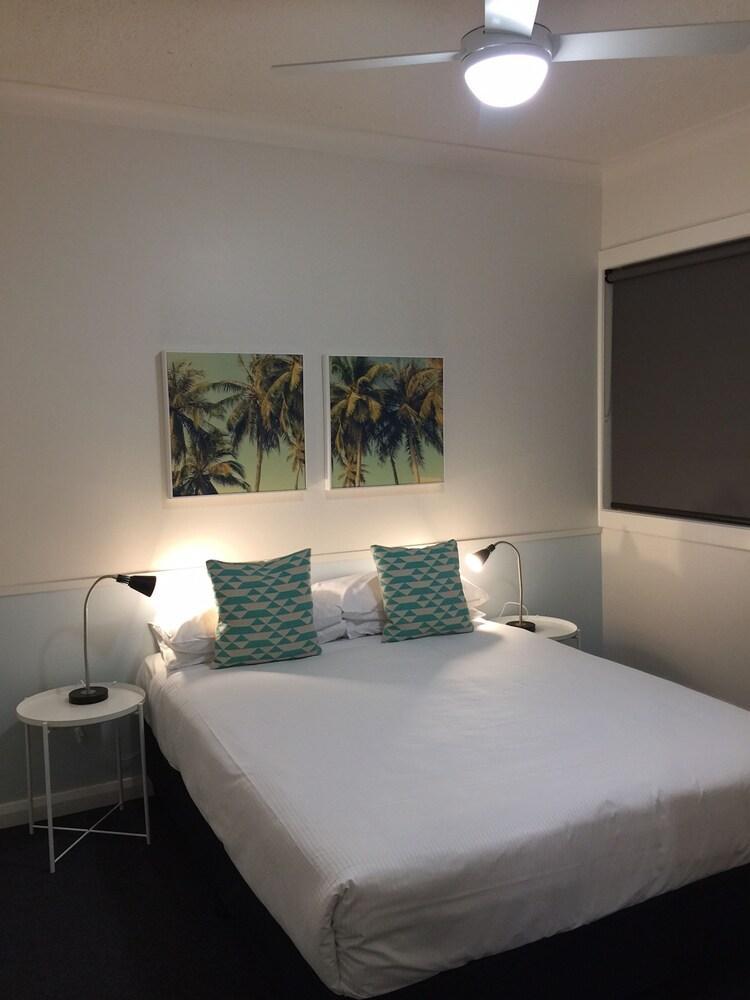 Motel Hibiscus