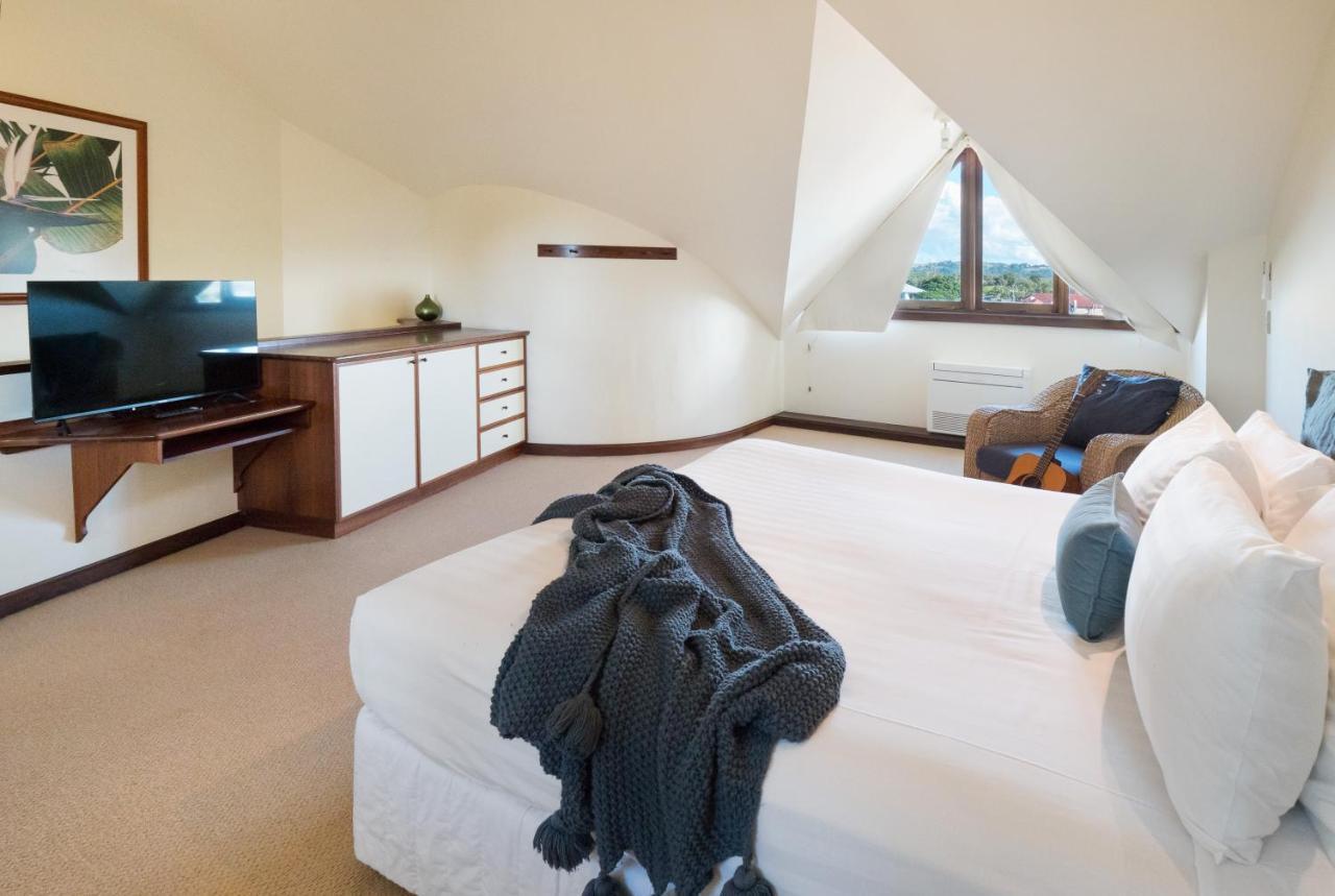 Resort Beach Hotel Resort Byron Bay