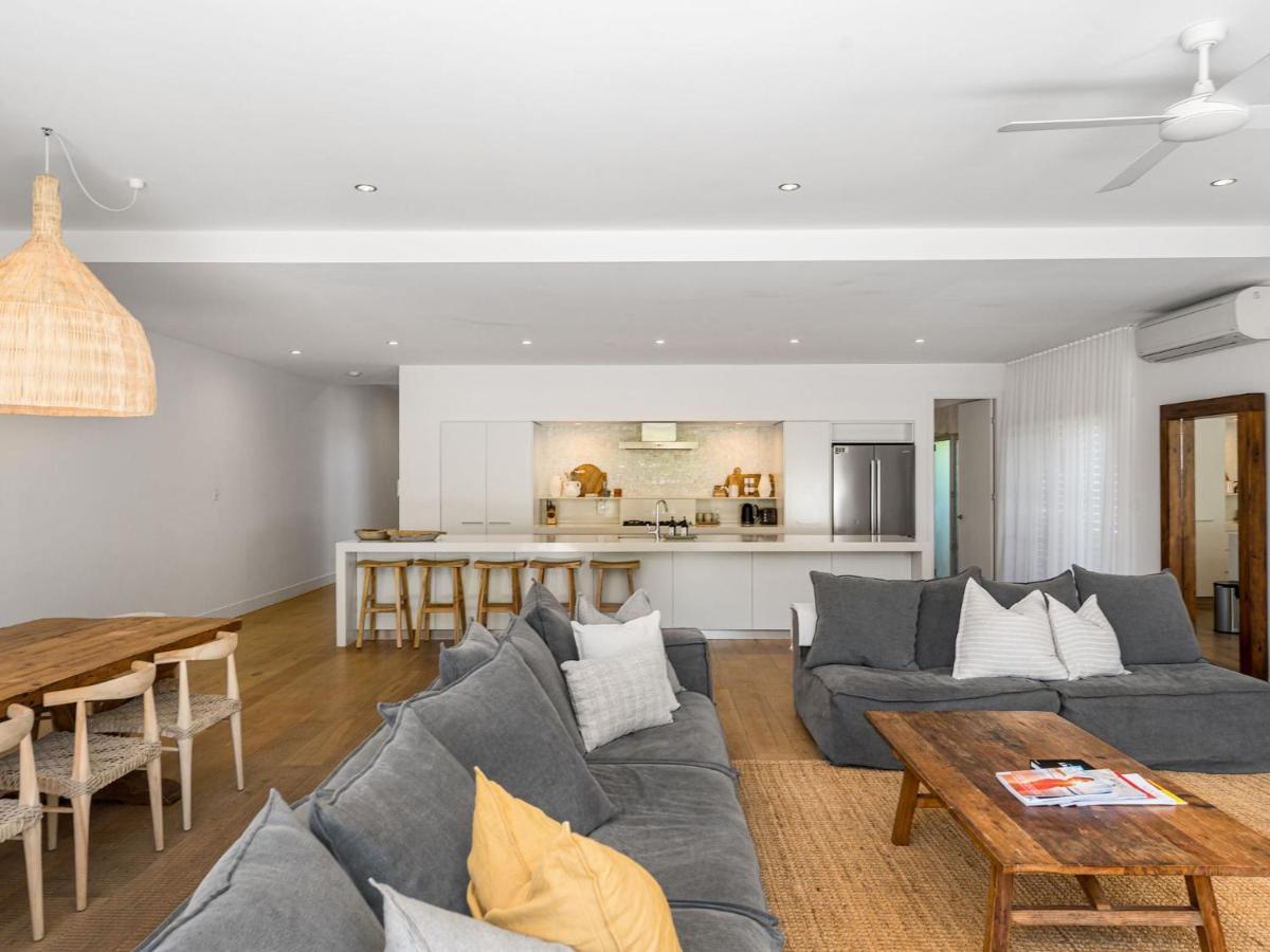 Stonecutters1 * Byron Bay