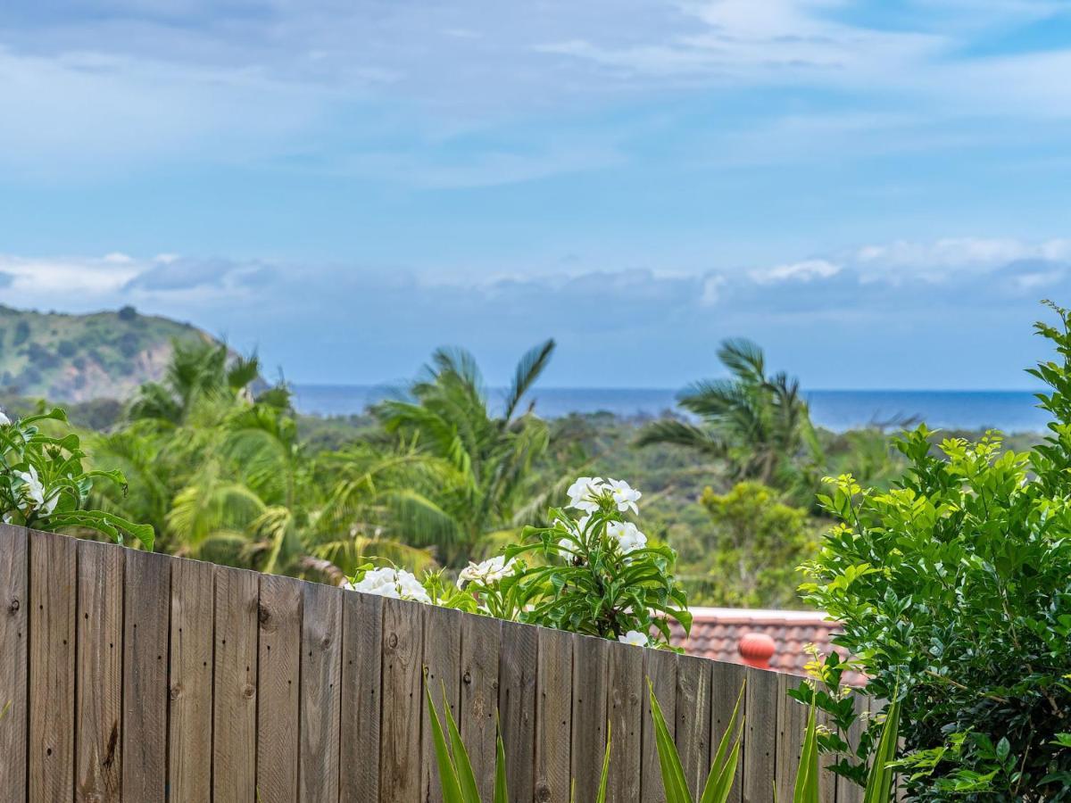Lighthouse Lounge * Byron Bay