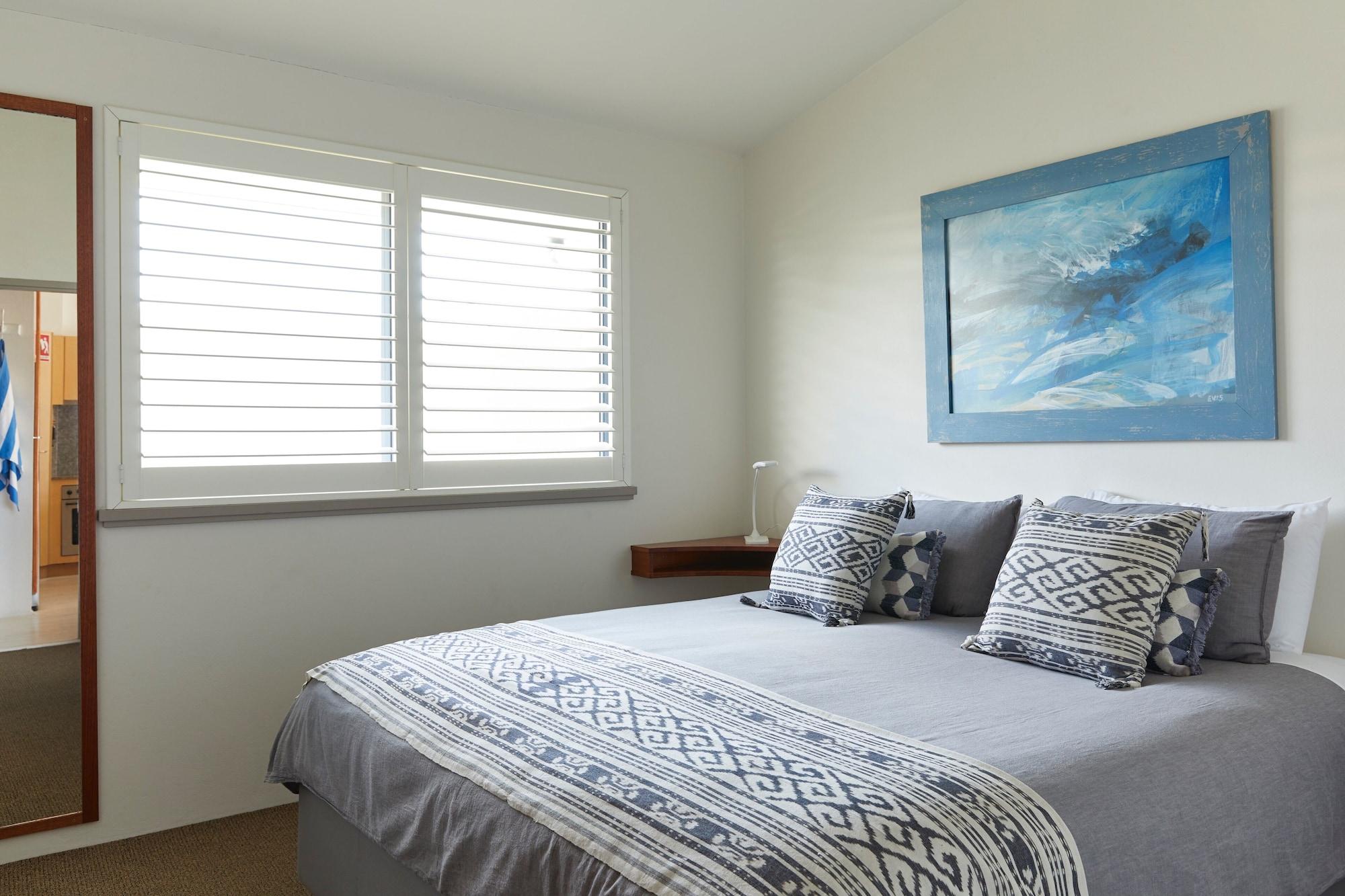 Byron Quarter Aparthotel 4*