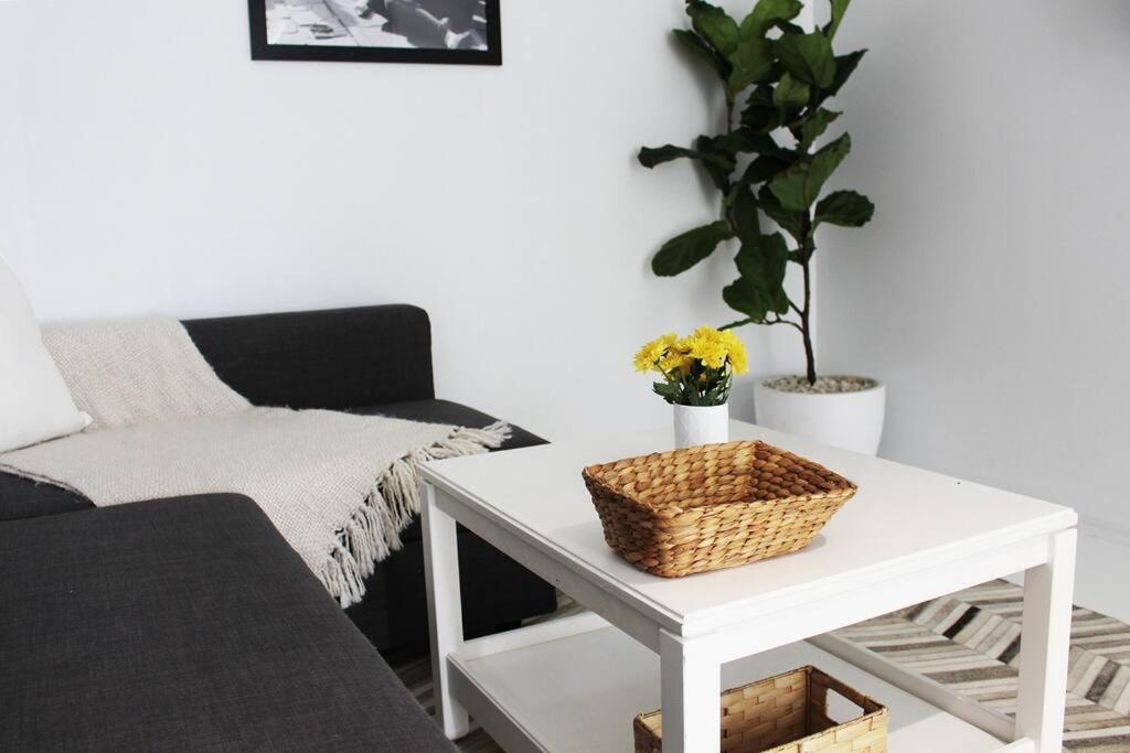 Holiday home Beach Side Walk To Shops-pub-beach Byron Bay