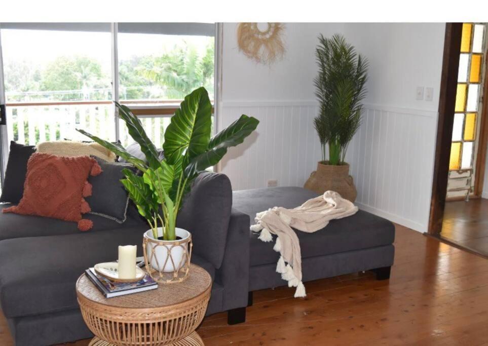 Million$ Tropical Sunset Retreat…. * Byron Bay