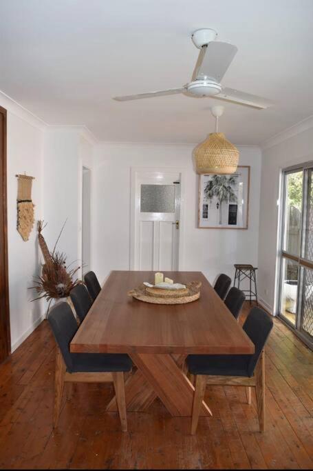 Million$ Tropical Sunset Retreat…. Byron Bay
