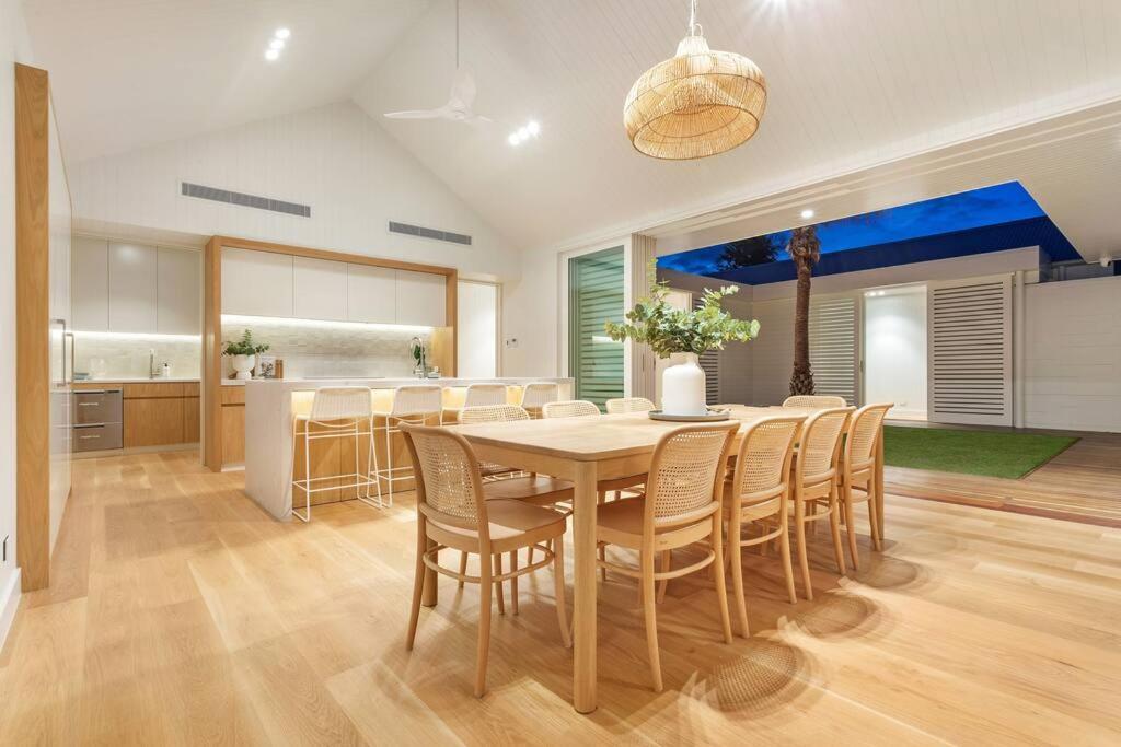 Aroha New Luxury Walk To Town And *
