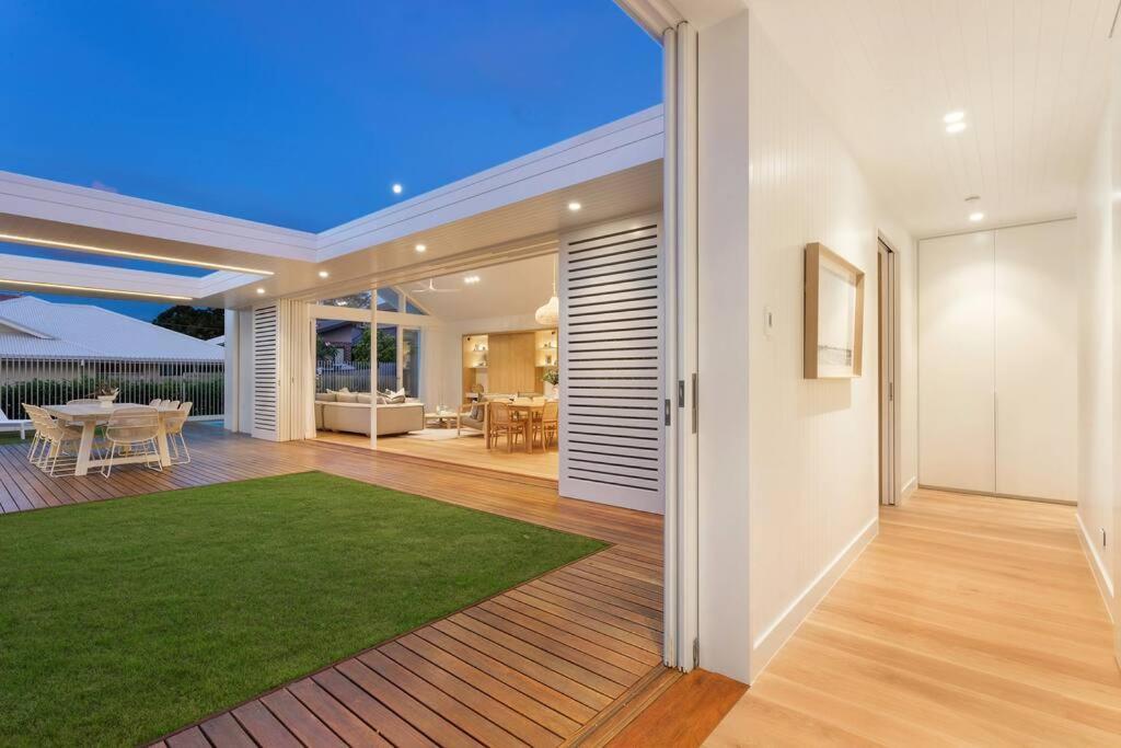 Aroha New Luxury Walk To Town And