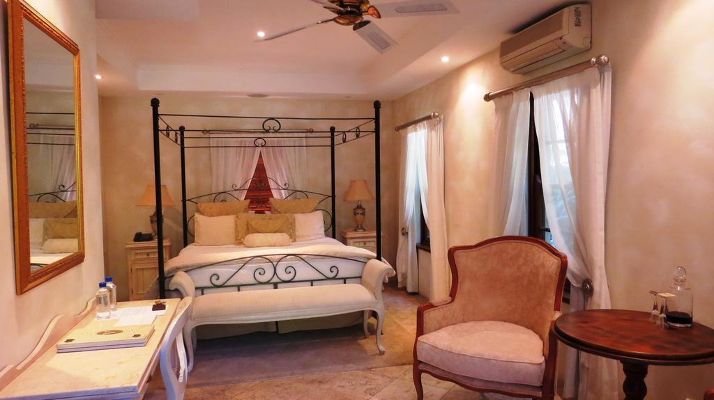 Victoria's At Wategos Hotel 5*