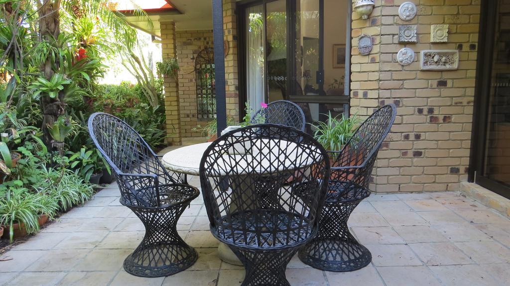 Sandals Guest house Byron Bay