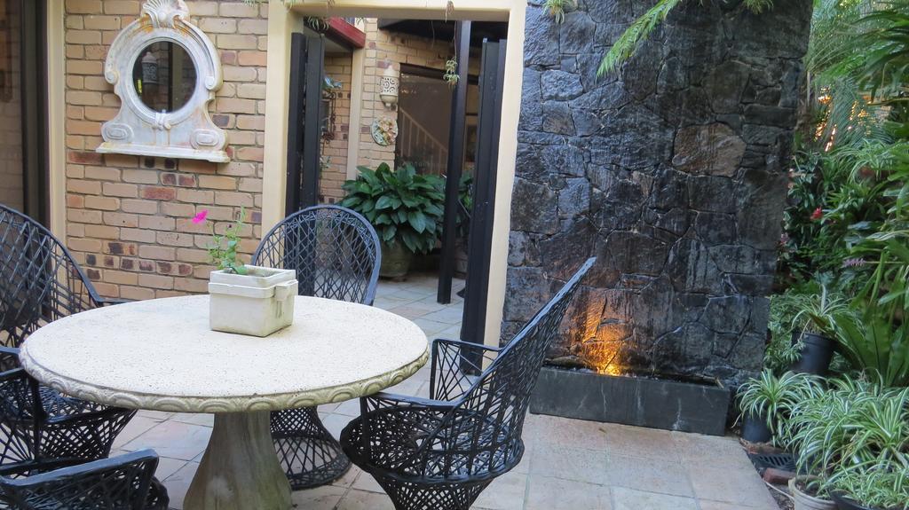 Sandals Guest house 4*