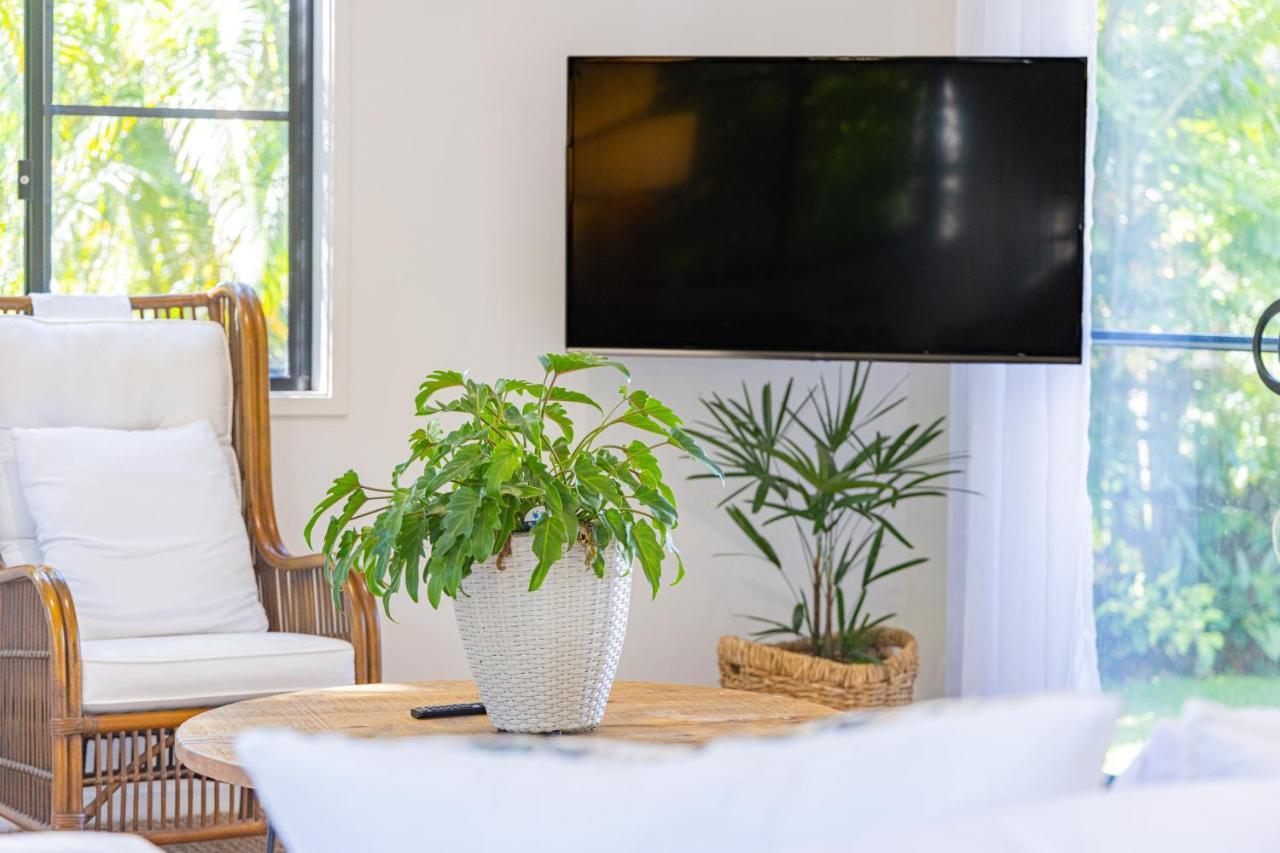 Monterey House - Direct Access & Plunge Pool Holiday home